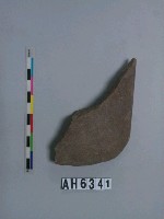 藏品(磨製石斧)的圖片